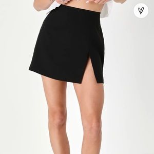 Lulu’s Trendy Black High Waisted Mini Skirt